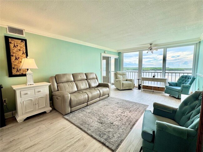 Building Photo - 4620 Bay Blvd