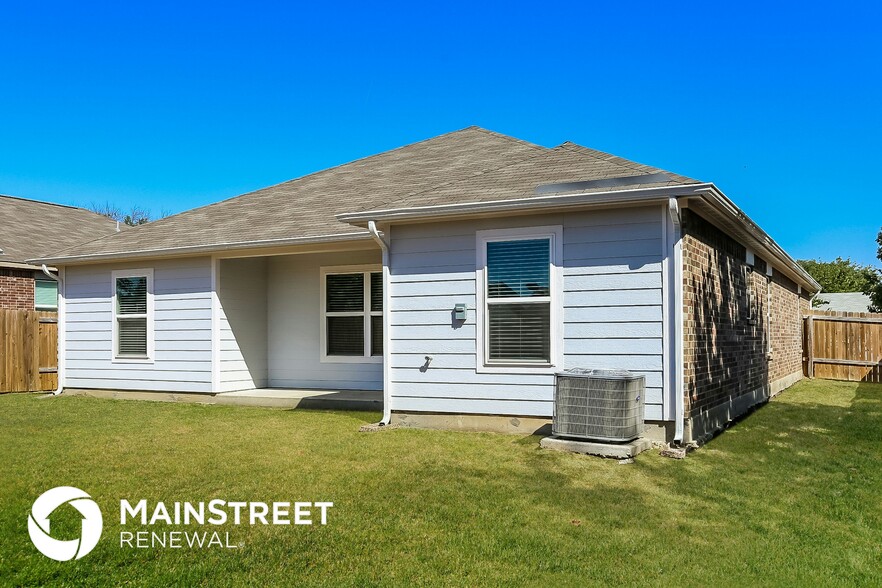 Building Photo - 1216 Timberview Dr