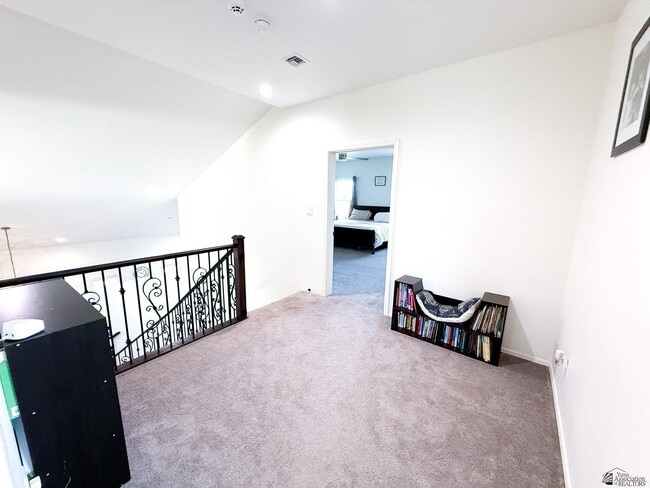 Building Photo - 4158 W 27th Pl