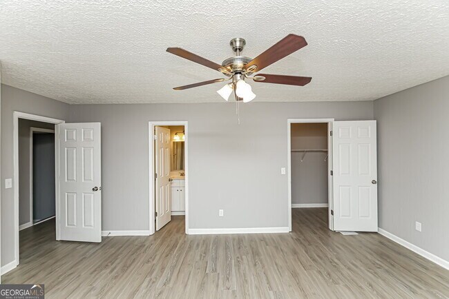 Building Photo - 941 Hickory View Ct NW