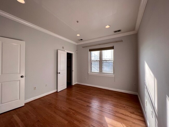 Building Photo - 1372 Randolph St NW