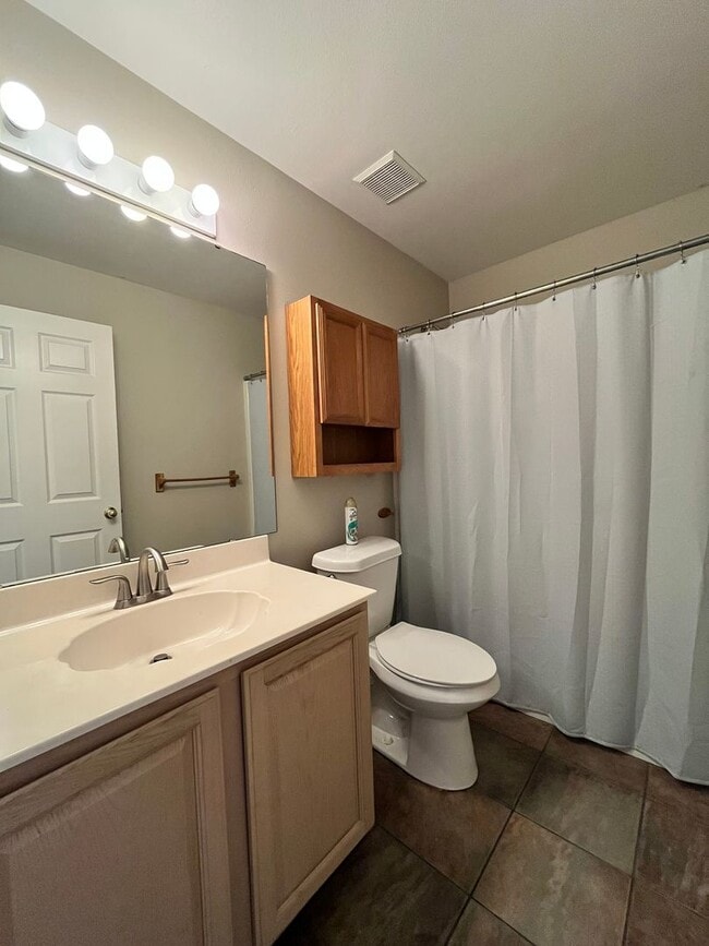 Building Photo - Bay Meadows 3/2 pool home!!!