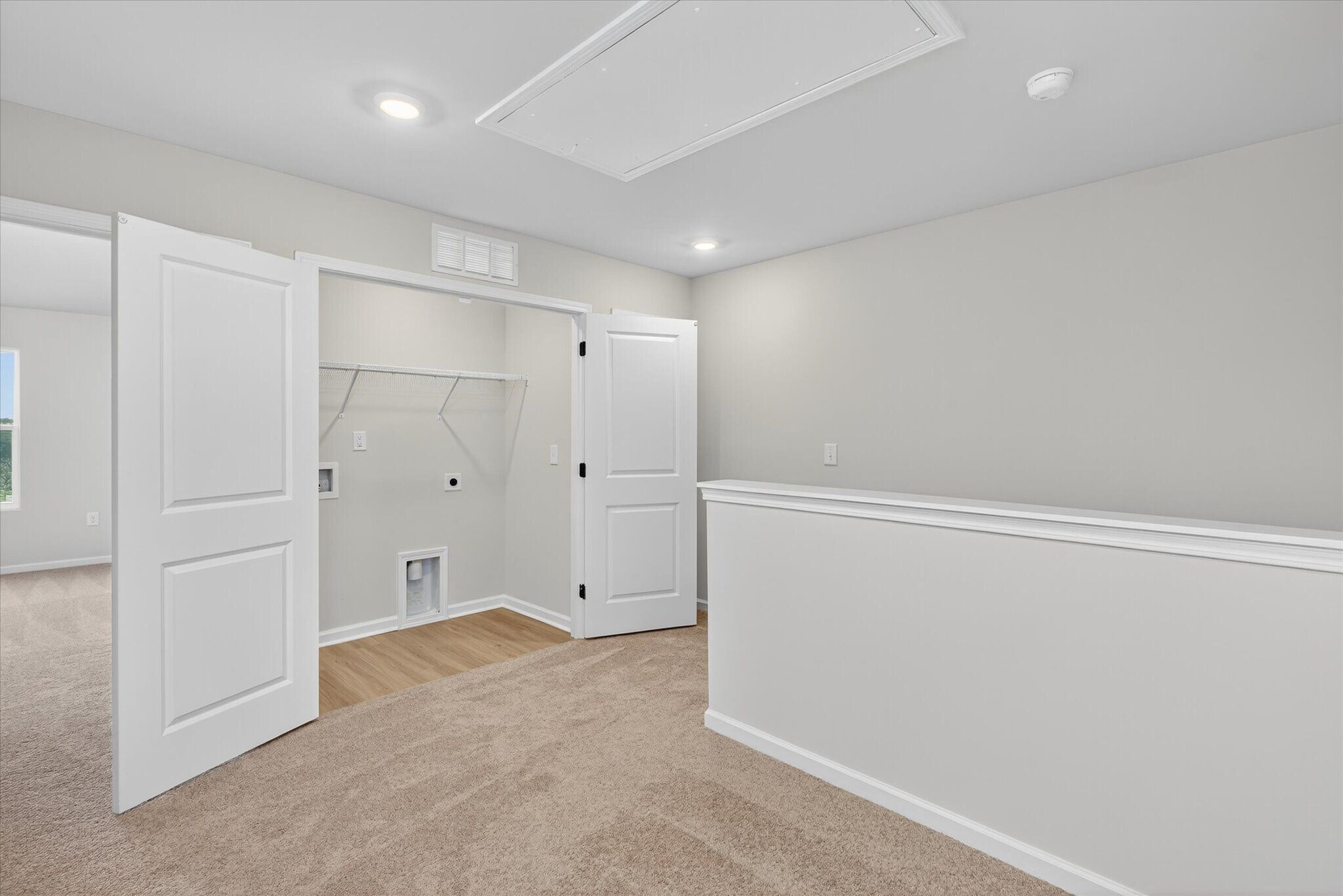 Building Photo - 1986 W Davidson Ave