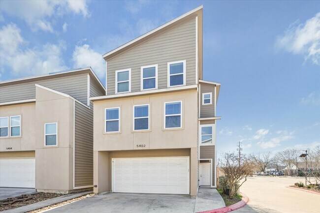 Building Photo - 5402 Jonathan Ln
