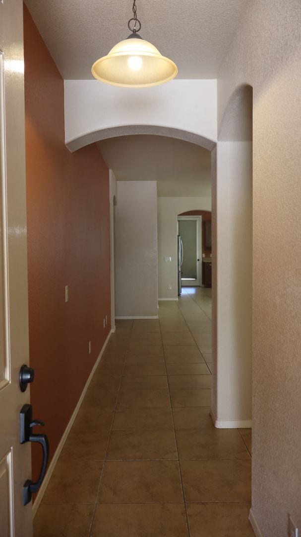 Building Photo - 4 Bedroom