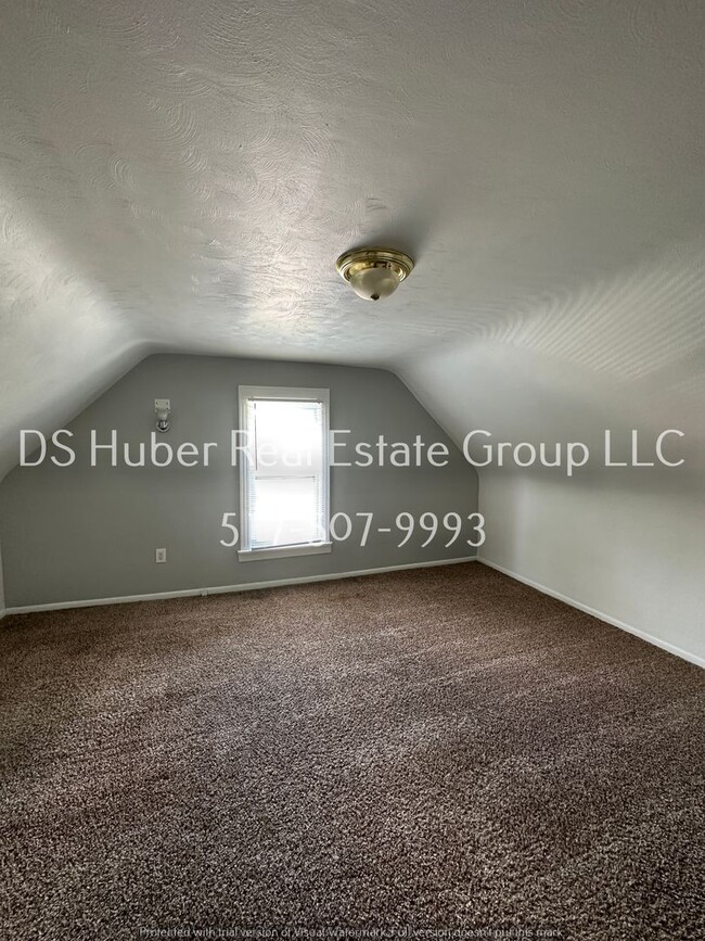 Building Photo - 1311 W Ionia St