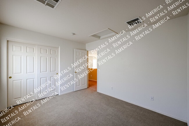 Building Photo - 21004 N Sansom Dr