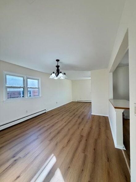 Building Photo - 71 Linnet St