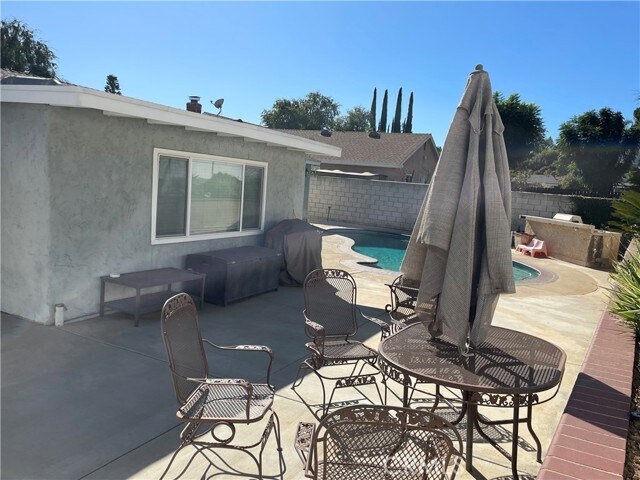 Building Photo - 3740 Casheen Dr