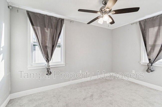 Building Photo - 5408 5th Ave N