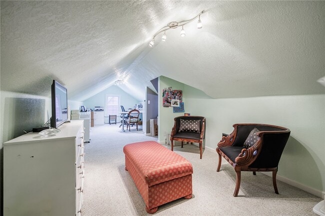 Building Photo - 230 San Gabriel Dr