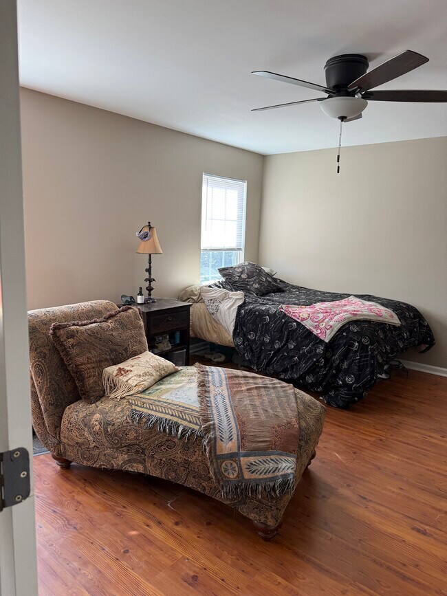 Building Photo - 349 Superior Rd