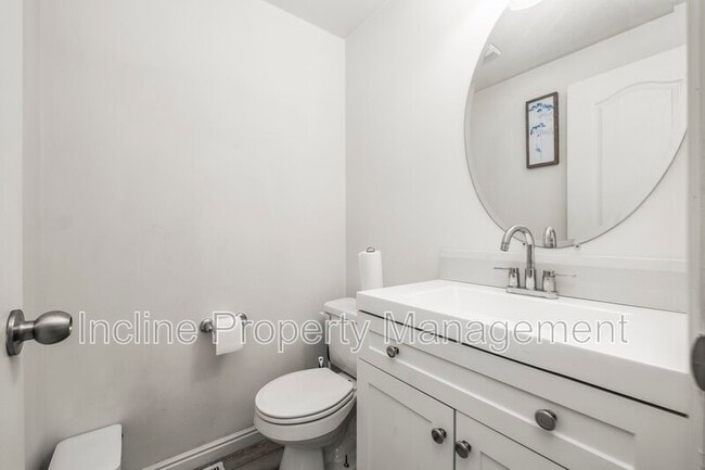 Building Photo - 7623 Yellowwood Ln