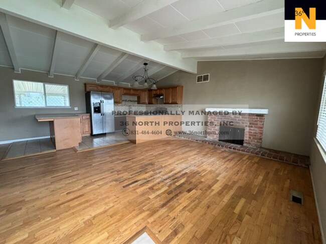 Building Photo - 2030 Hacienda St