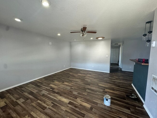 Building Photo - Solar power 3 bedroom 1 bath home with sho...