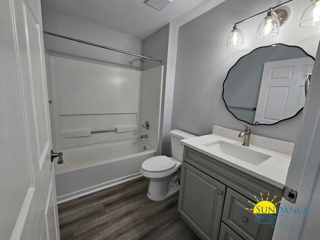 Building Photo - Fully Renovated 2 Bedroom Unit in Destin!