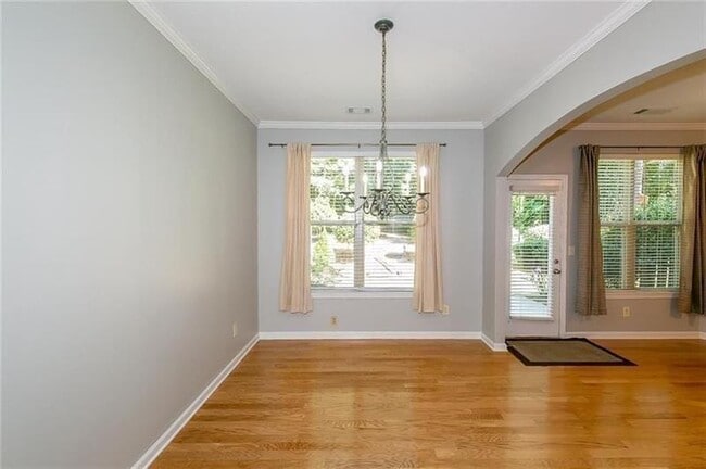 Building Photo - 127 Sunset Ln