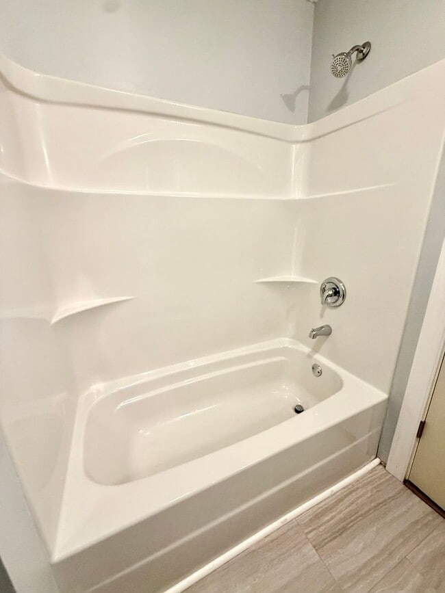 Building Photo - 3 Bedroom Ranch Home Available February, 2026 ($1,750 Monthly)