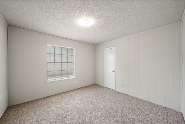 Building Photo - 3813 Wood Sorrel Dr