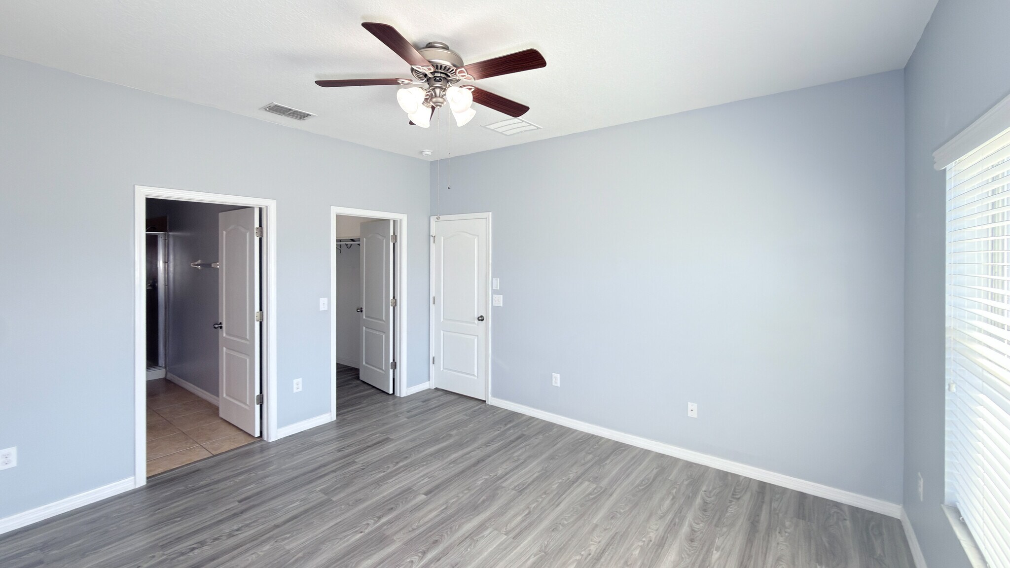 Building Photo - 4093 Shade Tree Ln