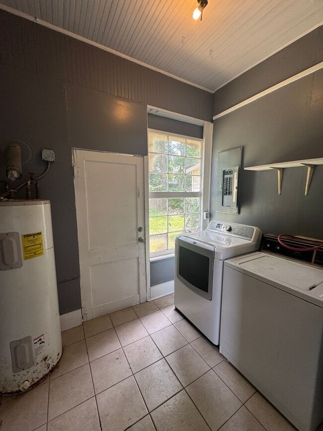 Building Photo - Rental Property in Bossier City