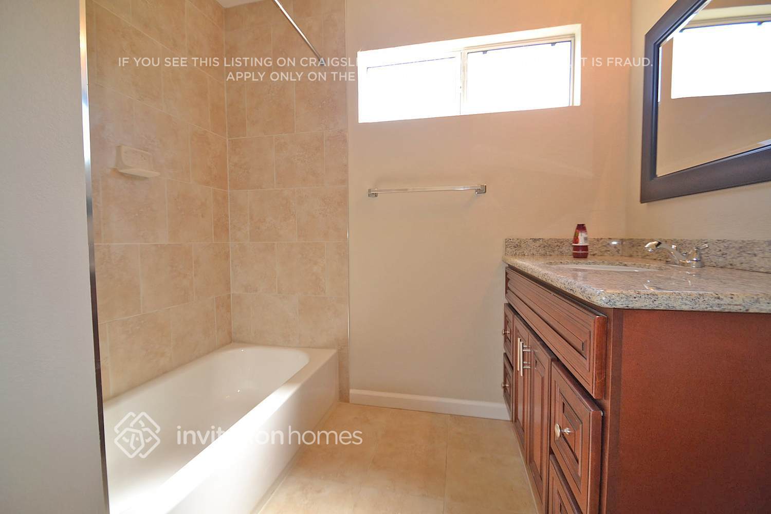 Building Photo - 13946 Terra Bella St