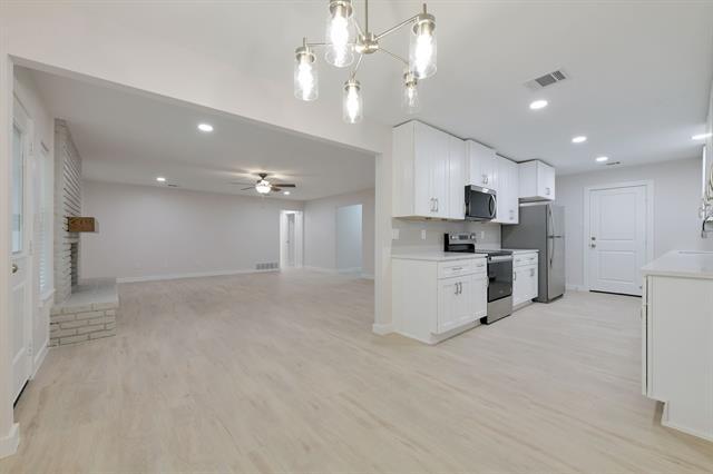 Building Photo - 2717 Meadow Green