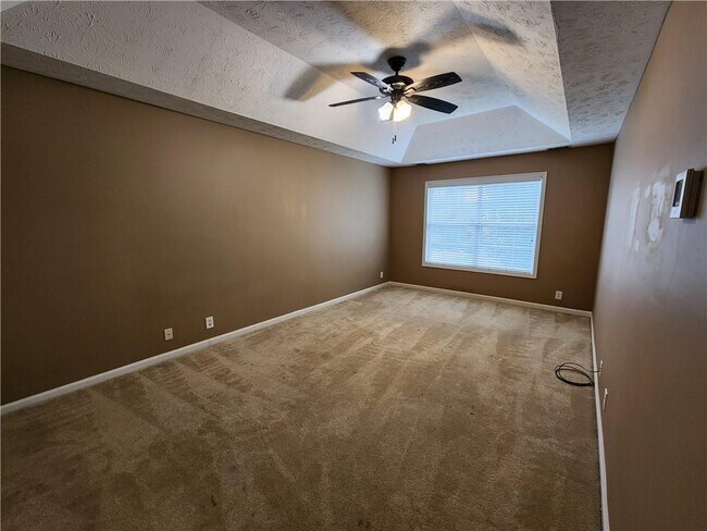 Building Photo - 350 Saddle Bridge Dr