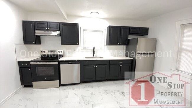Building Photo - Gorgeous and Unique 4 Bedroom 1.5 Bathroom...