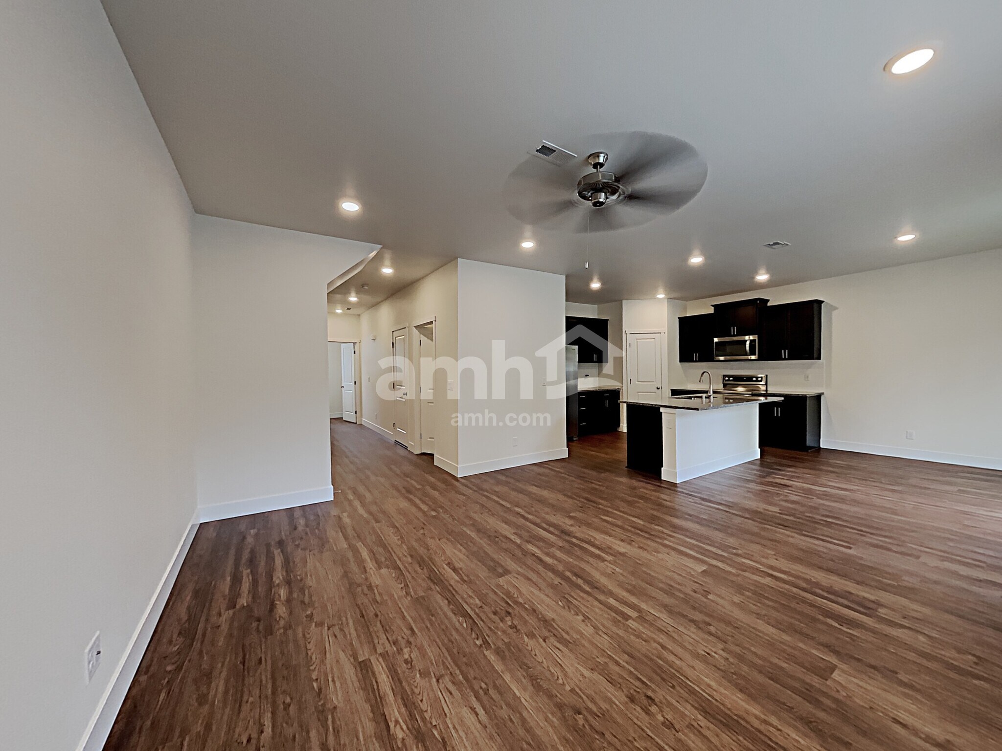 Building Photo - 12404 83rd Ave E