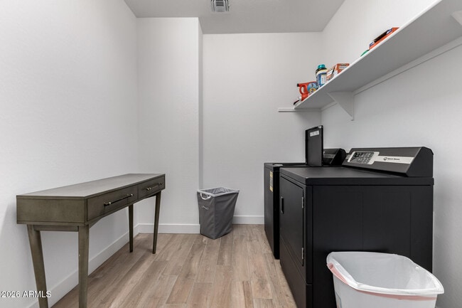 Building Photo - 16780 W Cameron Dr