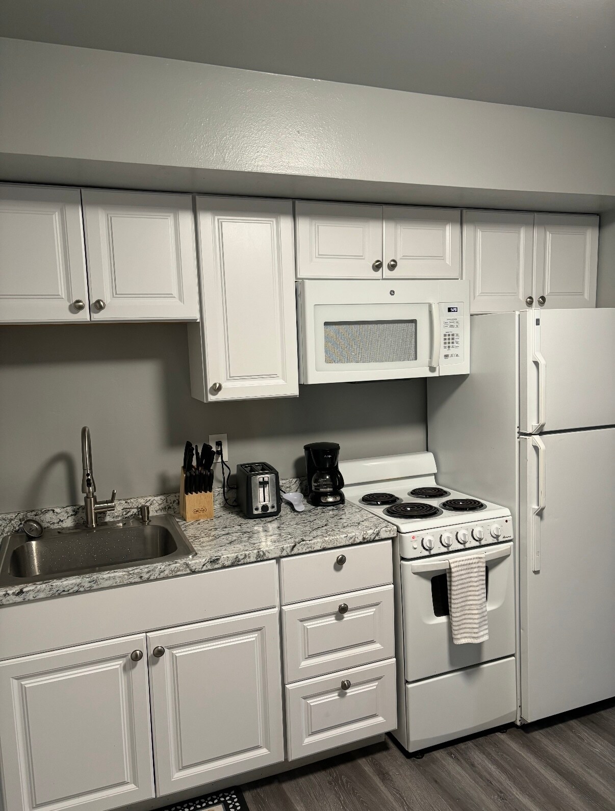 Building Photo - 10116 Comanche Rd NE