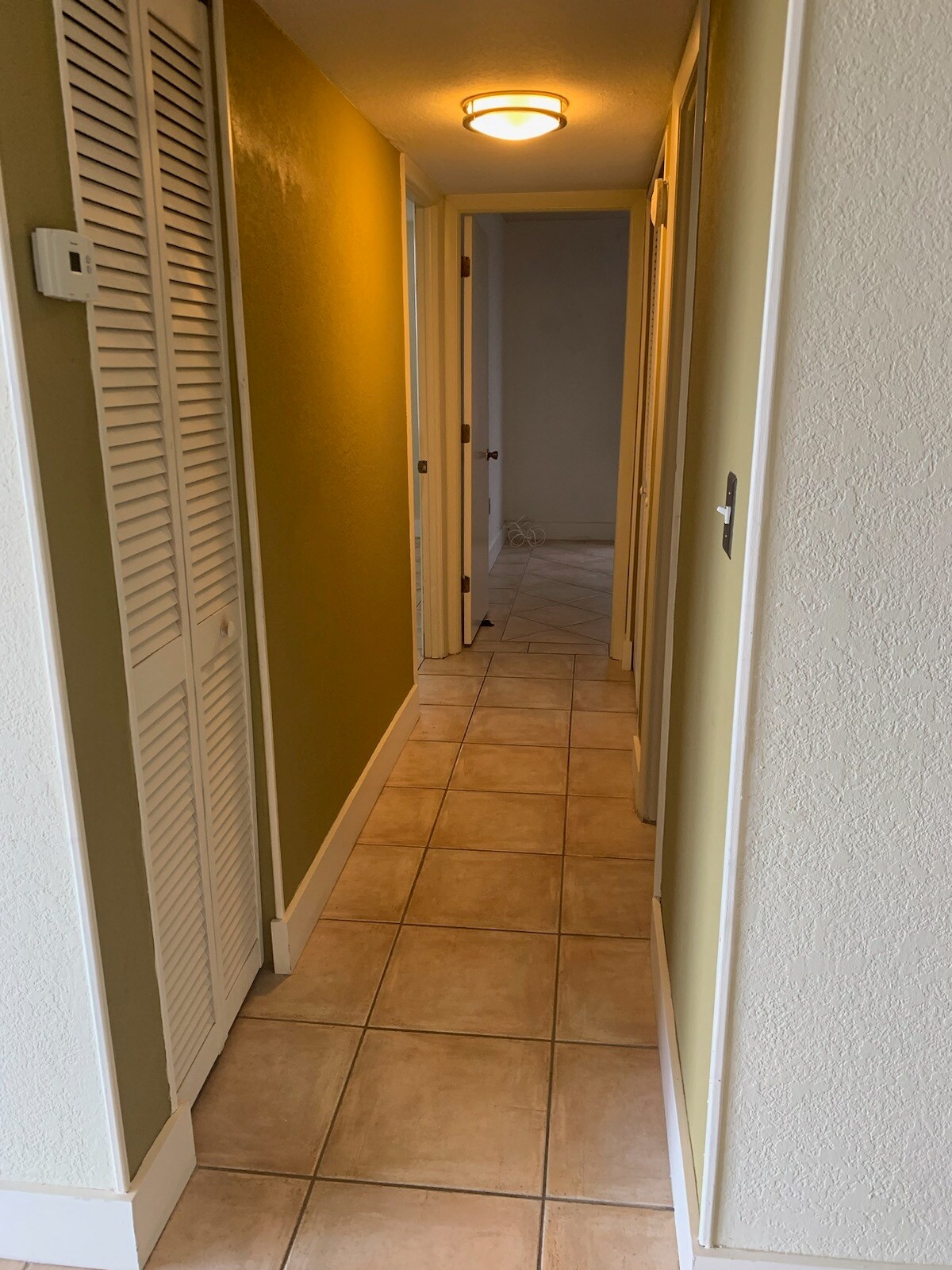 Hallway - 9310 Fontainebleau Blvd