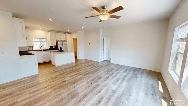 Building Photo - Clean new home in great location. close to downtown, parks, restaurants, shopping