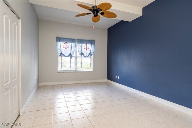 Building Photo - 14815 Laguna Dr