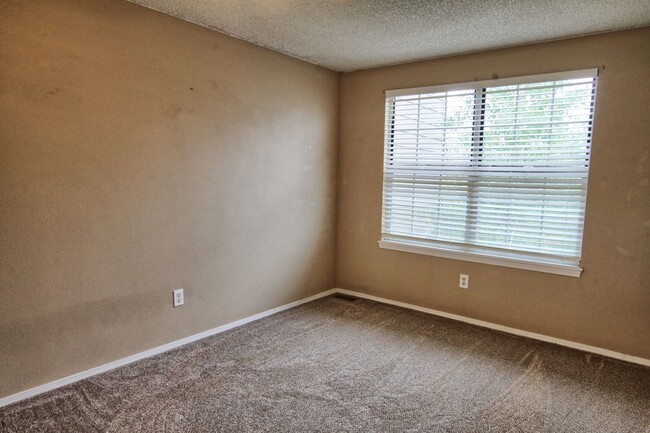 Building Photo - 17497 E Rice Cir