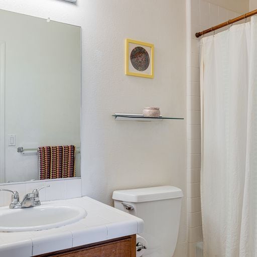 Building Photo - 25 Fir Ave