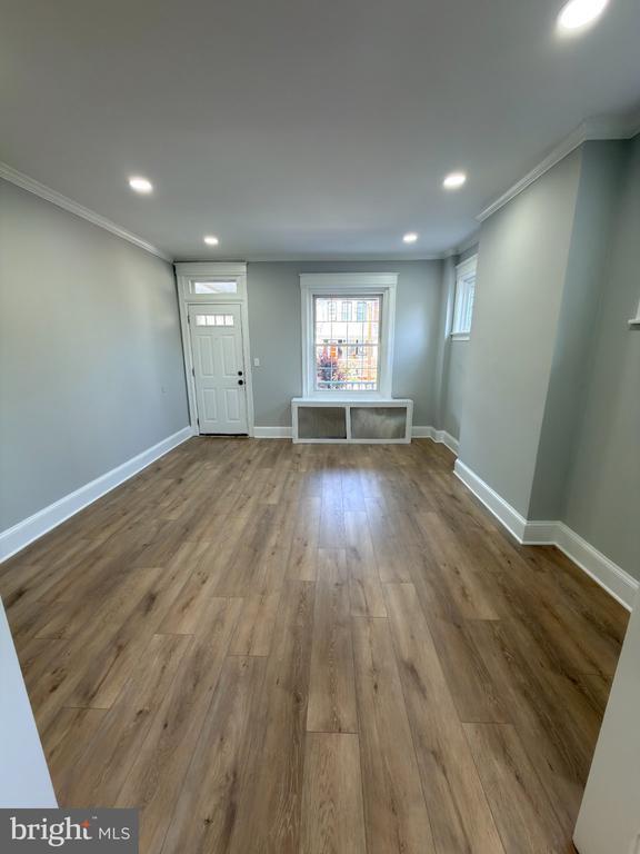 Building Photo - 648 Edgewood Ave
