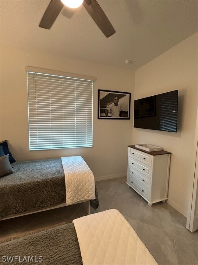 Building Photo - 15375 Grn Acrs Ave