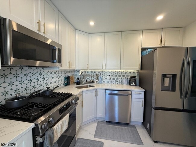 Building Photo - 1254 Garrison Ct