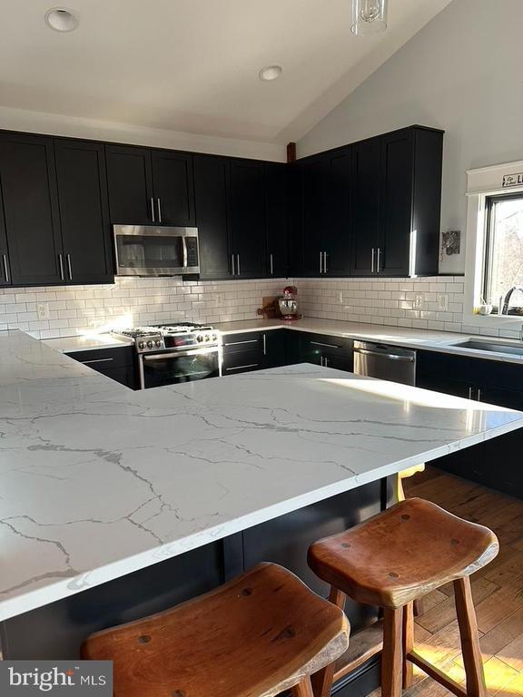 Building Photo - 22887 Hopeful Ln