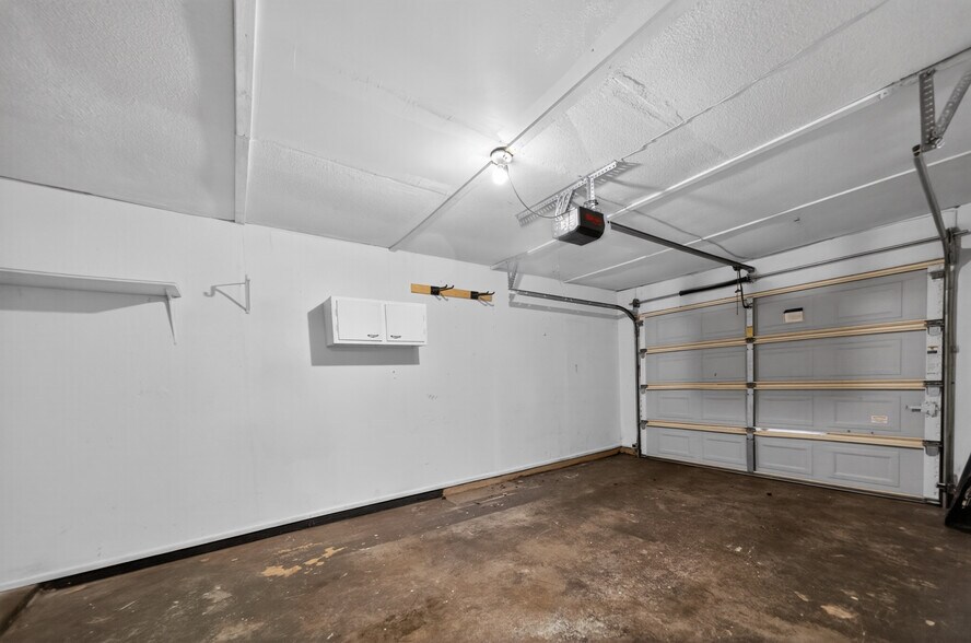 Building Photo - 1511 Milam Dr