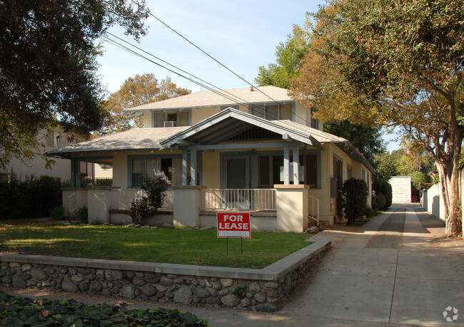 Primary Photo - 93 N Holliston Ave