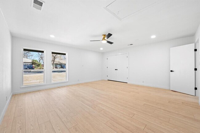 Building Photo - 1017 Cripple Creek Dr