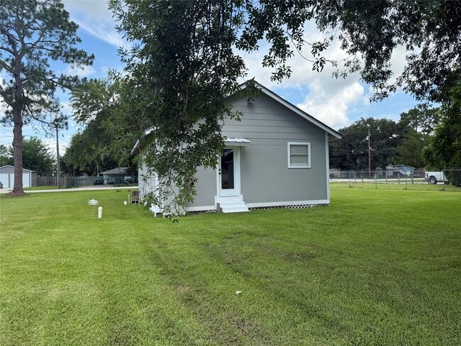 Building Photo - 8926 Courtney Dr