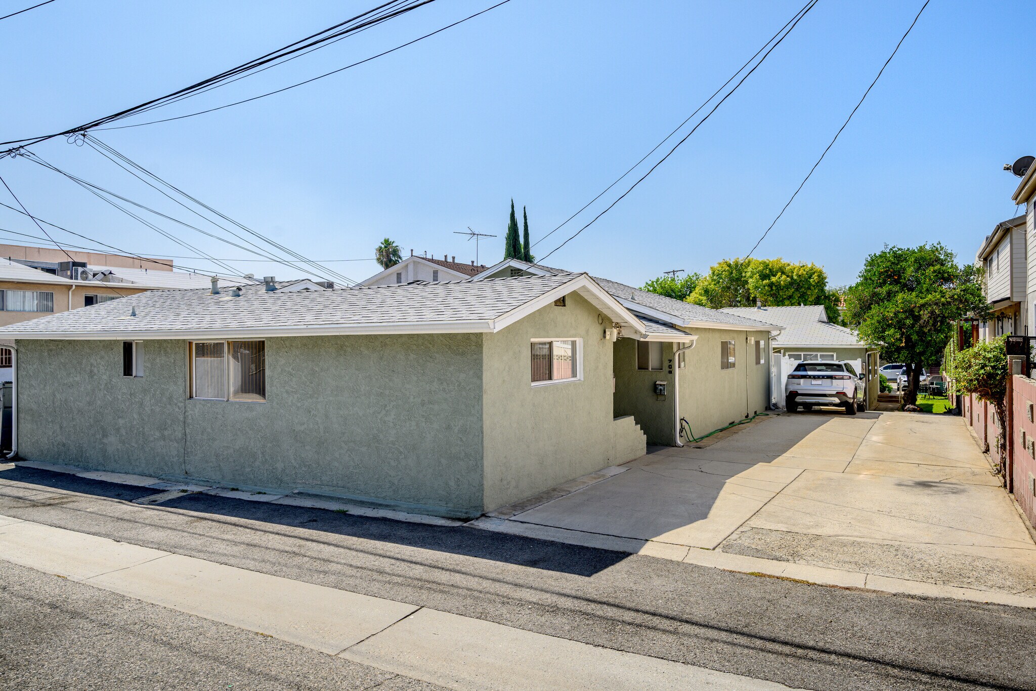 Building Photo - 708 S 5th St