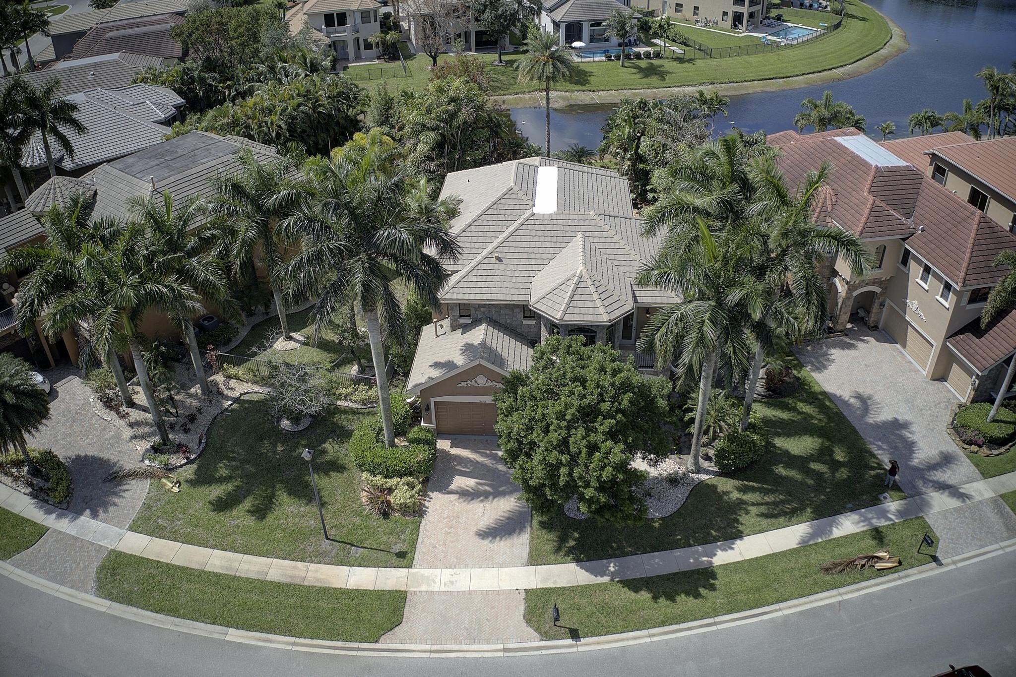 Building Photo - 3484 Collonade Dr