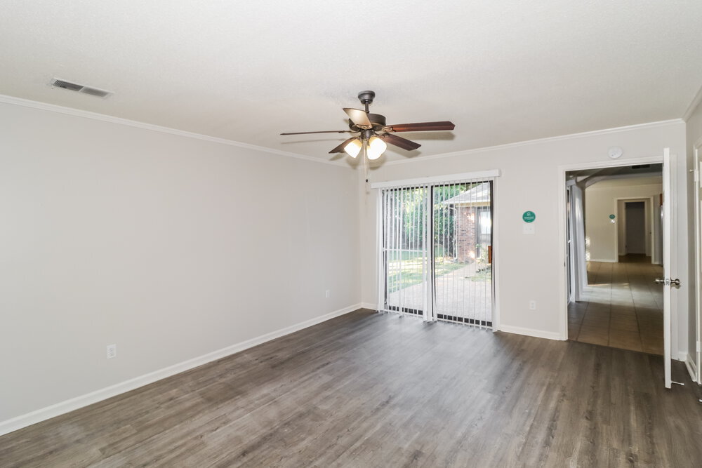 Building Photo - 8620 Kettering Dr