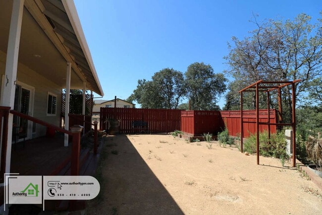 Building Photo - 19675 Lake California Dr
