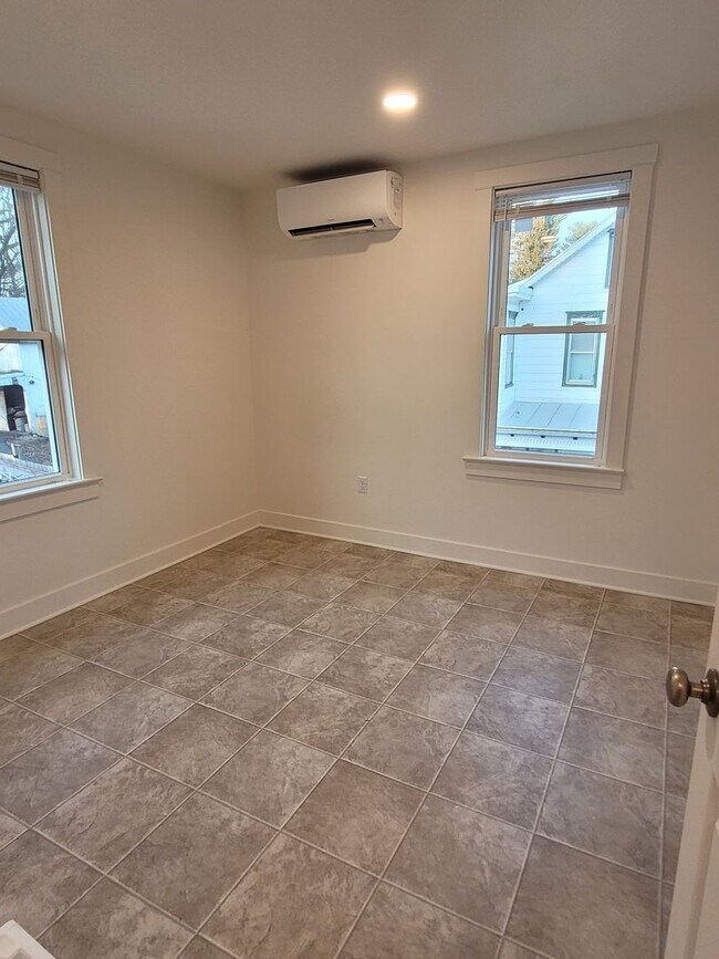 Building Photo - 3 bedroom Conestoga Valley School District